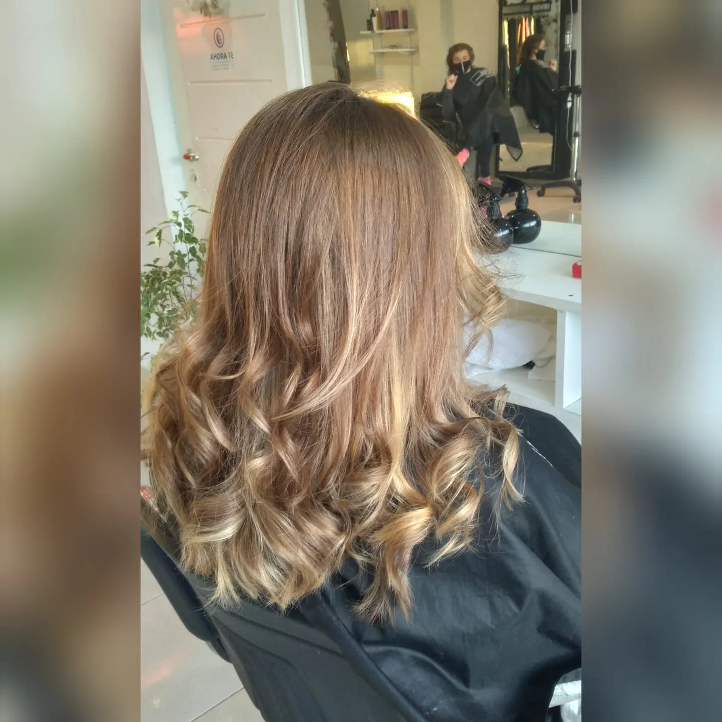 Las Chicas - Trabajo de peinado 31